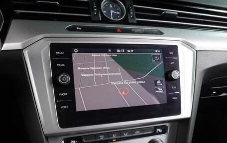 Volkswagen Passat B8 рестайлинг, 2017 год, 1 785 000 рублей, 14 фотография