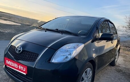 Toyota Yaris III рестайлинг, 2008 год, 699 999 рублей, 7 фотография