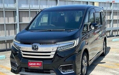 Honda Stepwgn IV, 2019 год, 2 000 000 рублей, 3 фотография