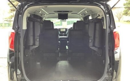 Toyota Alphard III, 2019 год, 2 590 000 рублей, 17 фотография