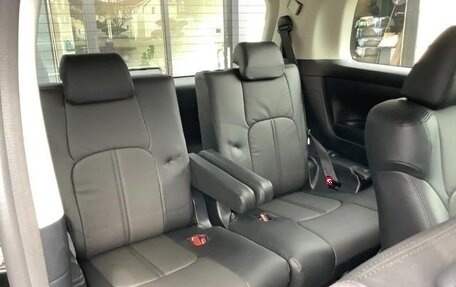 Toyota Alphard III, 2019 год, 2 590 000 рублей, 16 фотография