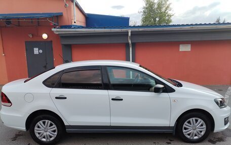 Volkswagen Polo VI (EU Market), 2019 год, 1 100 000 рублей, 2 фотография