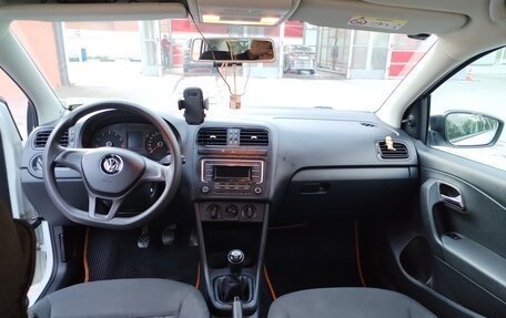 Volkswagen Polo VI (EU Market), 2019 год, 1 100 000 рублей, 12 фотография