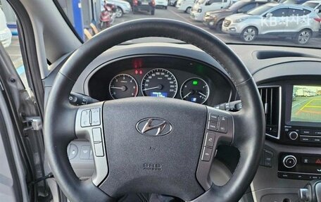 Hyundai Grand Starex Grand Starex I рестайлинг 2, 2021 год, 2 615 000 рублей, 6 фотография