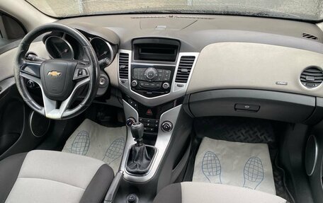 Chevrolet Cruze II, 2012 год, 549 000 рублей, 7 фотография