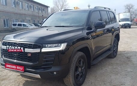 Toyota Land Cruiser, 2022 год, 1 фотография