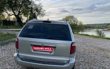 Chrysler Town & Country IV, 2002 год, 570 000 рублей, 4 фотография