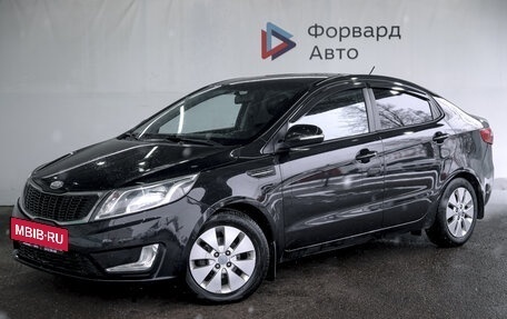 KIA Rio III рестайлинг, 2013 год, 900 000 рублей, 2 фотография