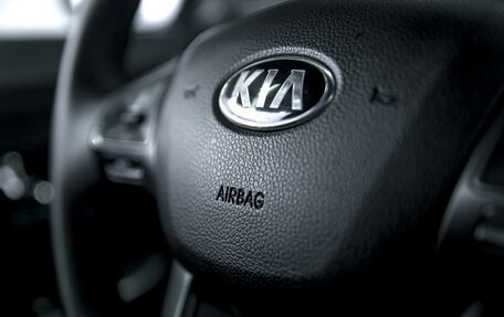KIA Rio III рестайлинг, 2013 год, 900 000 рублей, 22 фотография