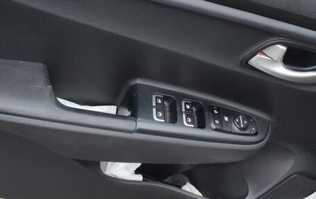 KIA Rio IV, 2019 год, 1 420 000 рублей, 4 фотография