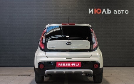 KIA Soul II рестайлинг, 2018 год, 1 600 000 рублей, 6 фотография