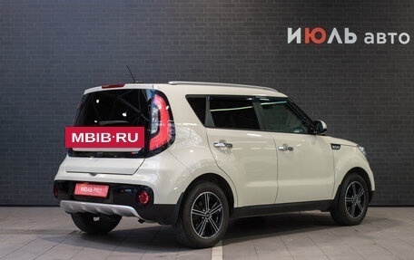 KIA Soul II рестайлинг, 2018 год, 1 600 000 рублей, 7 фотография