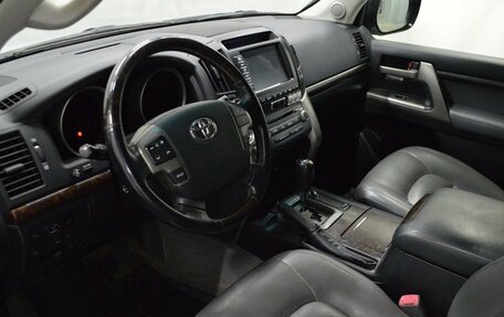 Toyota Land Cruiser 200, 2010 год, 3 800 000 рублей, 10 фотография