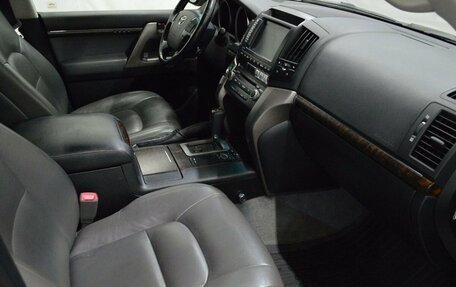 Toyota Land Cruiser 200, 2010 год, 3 800 000 рублей, 12 фотография