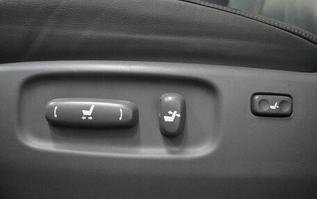 Toyota Land Cruiser 200, 2010 год, 3 800 000 рублей, 16 фотография