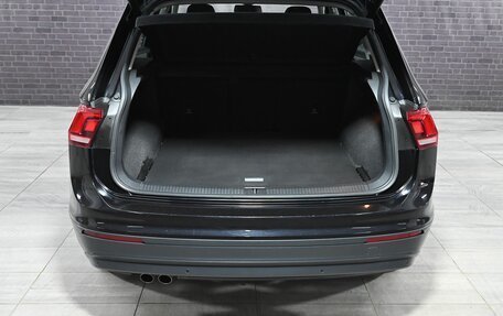 Volkswagen Tiguan II, 2019 год, 2 900 000 рублей, 6 фотография