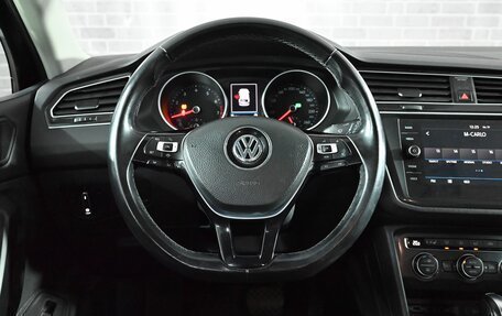 Volkswagen Tiguan II, 2019 год, 2 900 000 рублей, 14 фотография