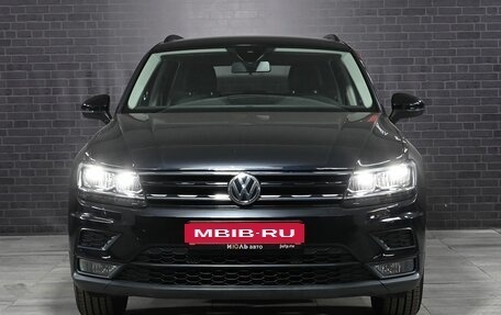 Volkswagen Tiguan II, 2019 год, 2 900 000 рублей, 2 фотография