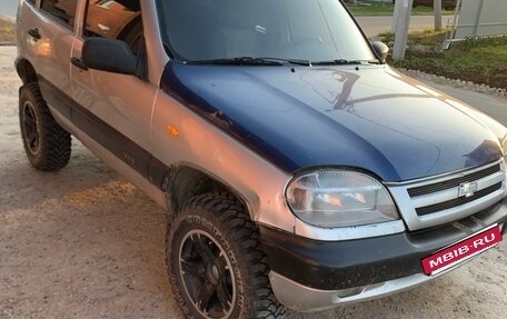 Chevrolet Niva I рестайлинг, 2004 год, 190 000 рублей, 4 фотография