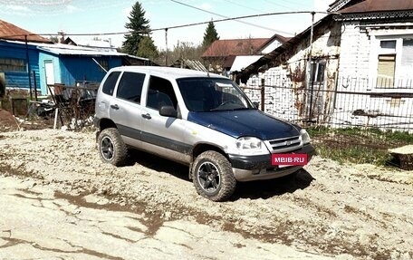 Chevrolet Niva I рестайлинг, 2004 год, 190 000 рублей, 2 фотография