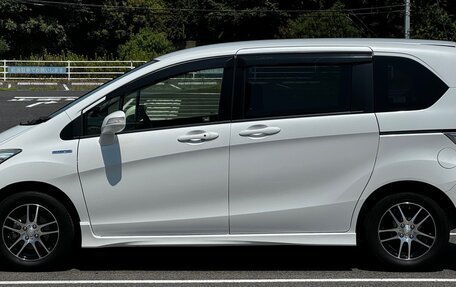Honda Freed I, 2014 год, 820 000 рублей, 4 фотография