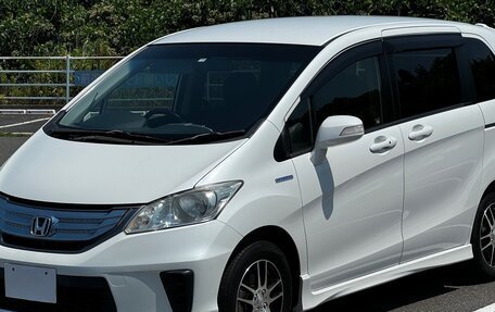 Honda Freed I, 2014 год, 820 000 рублей, 3 фотография