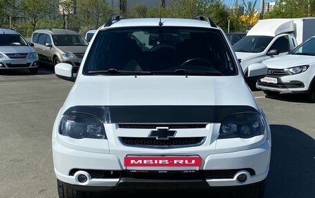 Chevrolet Niva I рестайлинг, 2018 год, 780 000 рублей, 2 фотография