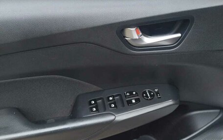 Hyundai Solaris II рестайлинг, 2019 год, 1 110 000 рублей, 8 фотография