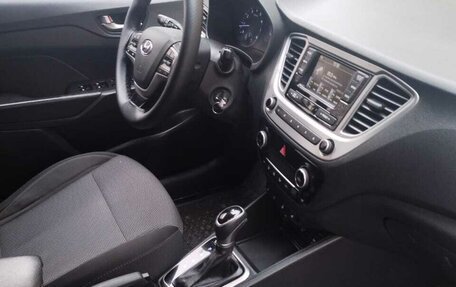Hyundai Solaris II рестайлинг, 2019 год, 1 110 000 рублей, 13 фотография