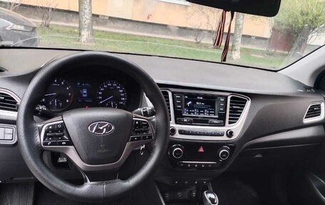 Hyundai Solaris II рестайлинг, 2019 год, 1 110 000 рублей, 12 фотография