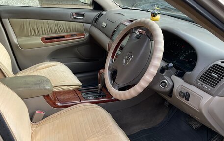 Toyota Camry V40, 2002 год, 630 000 рублей, 2 фотография