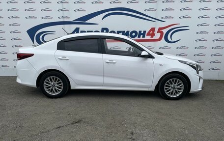KIA Rio IV, 2022 год, 1 299 000 рублей, 8 фотография