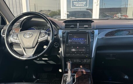 Toyota Camry, 2016 год, 2 370 000 рублей, 11 фотография