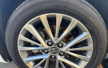 Toyota Camry, 2016 год, 2 370 000 рублей, 27 фотография