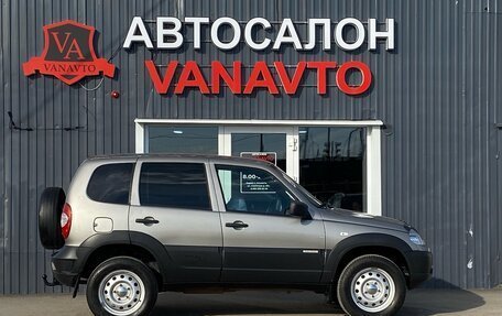 Chevrolet Niva I рестайлинг, 2017 год, 670 000 рублей, 4 фотография