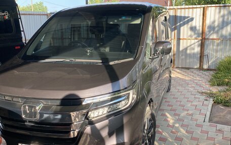 Honda Stepwgn IV, 2019 год, 2 750 000 рублей, 17 фотография