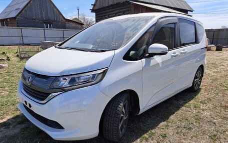 Honda Freed II, 2017 год, 1 400 000 рублей, 4 фотография