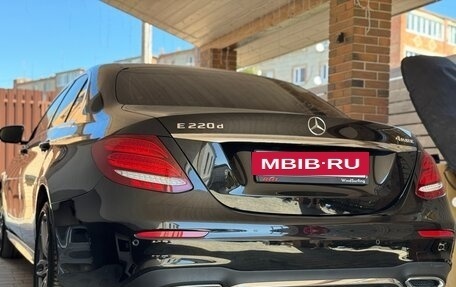 Mercedes-Benz E-Класс, 2018 год, 3 300 000 рублей, 6 фотография