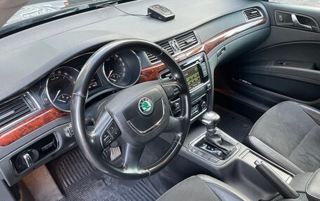 Skoda Superb III рестайлинг, 2012 год, 1 190 000 рублей, 19 фотография