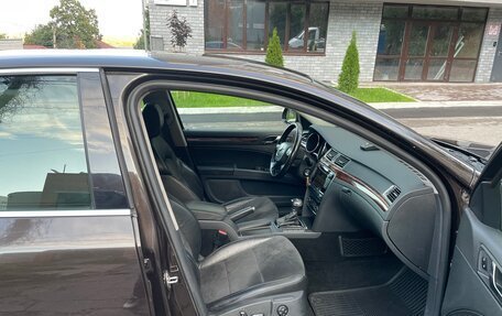 Skoda Superb III рестайлинг, 2012 год, 1 190 000 рублей, 24 фотография