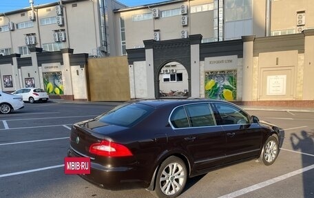 Skoda Superb III рестайлинг, 2012 год, 1 190 000 рублей, 30 фотография
