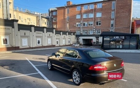 Skoda Superb III рестайлинг, 2012 год, 1 190 000 рублей, 34 фотография