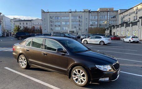 Skoda Superb III рестайлинг, 2012 год, 1 190 000 рублей, 38 фотография