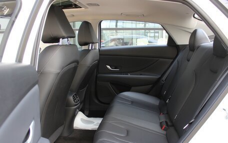 Hyundai Elantra, 2024 год, 2 649 000 рублей, 39 фотография