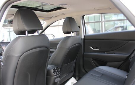 Hyundai Elantra, 2024 год, 2 649 000 рублей, 38 фотография