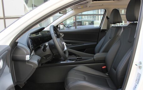 Hyundai Elantra, 2024 год, 2 649 000 рублей, 35 фотография