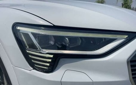 Audi e-tron I, 2020 год, 2 630 000 рублей, 6 фотография