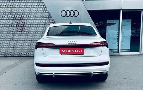 Audi e-tron Sportback I, 2022 год, 3 300 000 рублей, 3 фотография