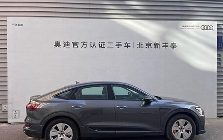 Audi e-tron Sportback I, 2022 год, 3 790 000 рублей, 5 фотография