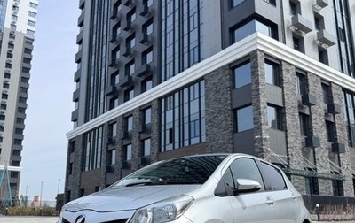 Toyota Vitz, 2013 год, 650 000 рублей, 1 фотография
